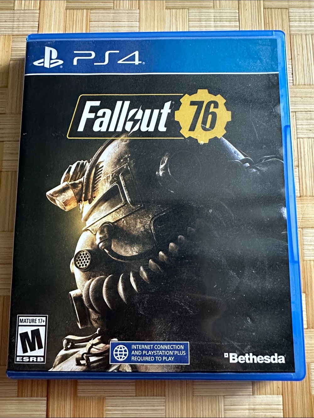PlayStation 4 Fallout 76 - Blue Case by